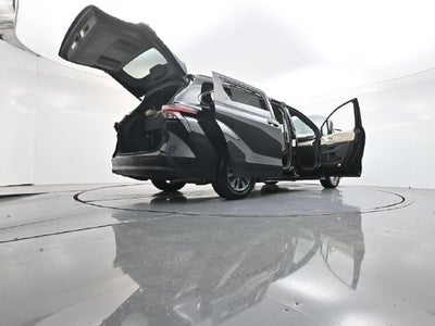 2021 Toyota Sienna XLE 8 Passenger