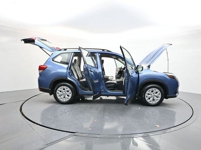 2023 Subaru Forester Base