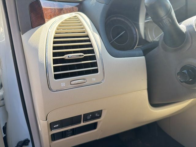 2017 INFINITI QX80 Base