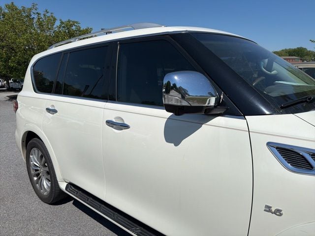 2017 INFINITI QX80 Base