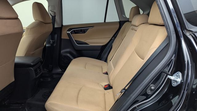 2020 Toyota RAV4 Hybrid LE