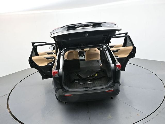 2020 Toyota RAV4 Hybrid LE
