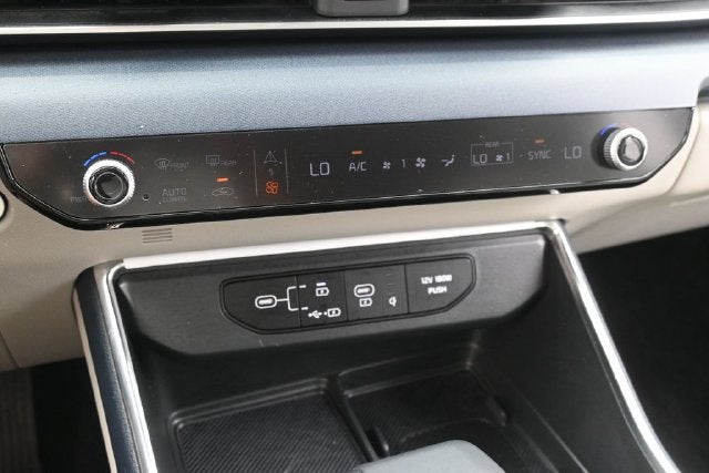 2025 Kia Carnival EX