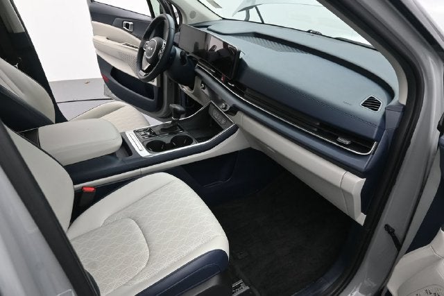 2025 Kia Carnival EX