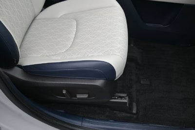 2025 Kia Carnival EX