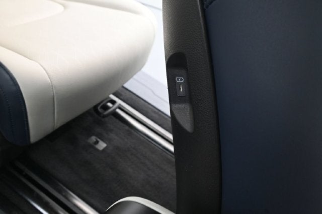 2025 Kia Carnival EX