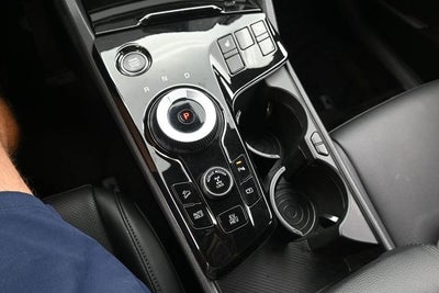 2024 Kia Sportage Plug-In Hybrid X-Line