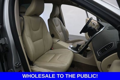 2015 Volvo XC60 T6 Platinum