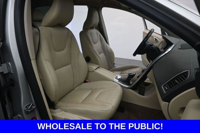2015 Volvo XC60 T6 Platinum