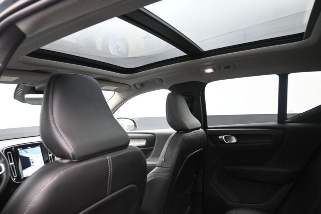 2023 Volvo XC40 Ultimate