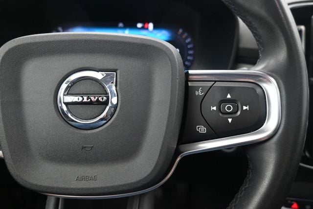 2023 Volvo XC40 Ultimate