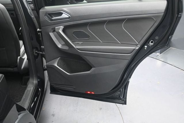 2024 Volkswagen Tiguan 2.0T SEL R-Line