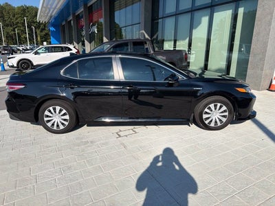 2019 Toyota Camry Hybrid LE