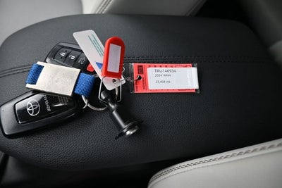 2024 Toyota RAV4 Hybrid XLE Premium