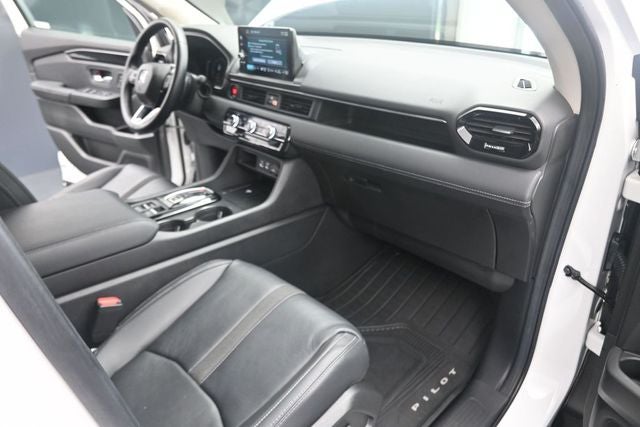 2023 Honda Pilot EX-L 8 Passenger