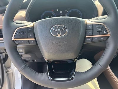 2026 Toyota Grand Highlander Hybrid MAX Platinum Aerial View Display System