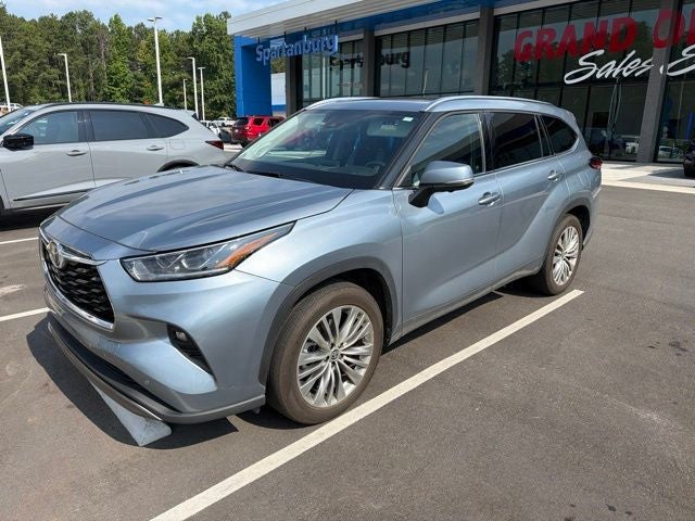 2023 Toyota Highlander Platinum