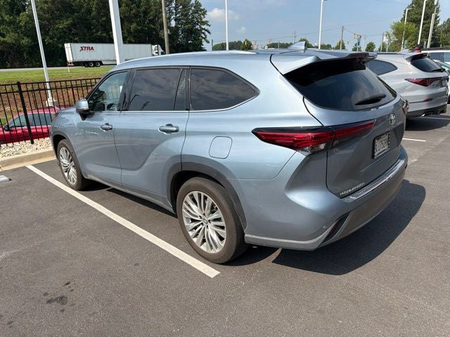 2023 Toyota Highlander Platinum