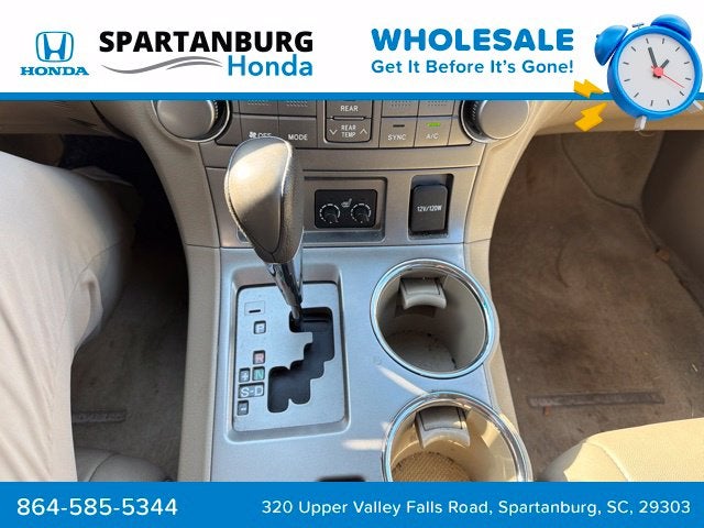 2010 Toyota Highlander SE