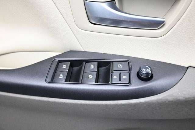 2017 Toyota Sienna LE 8 Passenger
