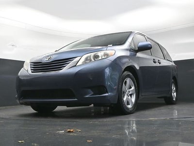 2017 Toyota Sienna LE 8 Passenger