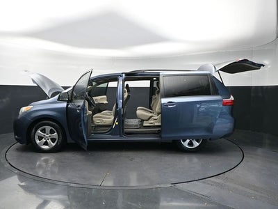 2017 Toyota Sienna LE 8 Passenger