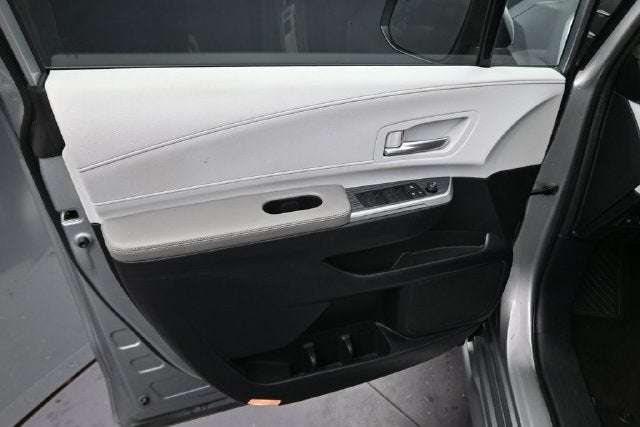 2025 Toyota Sienna XLE 8 Passenger
