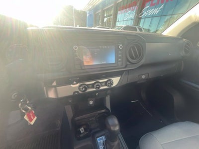 2016 Toyota Tacoma SR