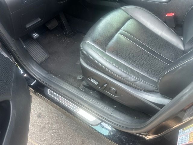 2023 Kia Sorento S