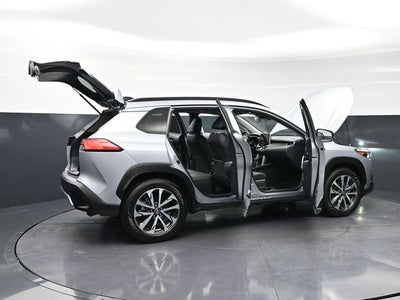 2025 Toyota Corolla Cross XLE