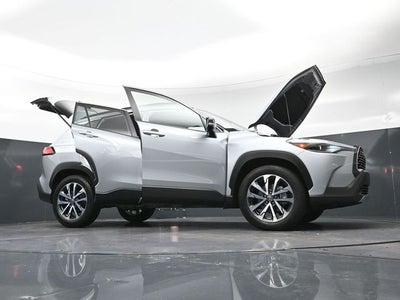 2025 Toyota Corolla Cross XLE