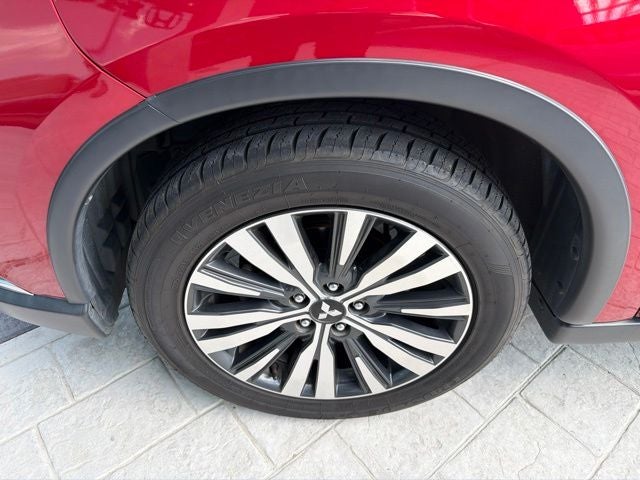 2020 Mitsubishi Outlander SE