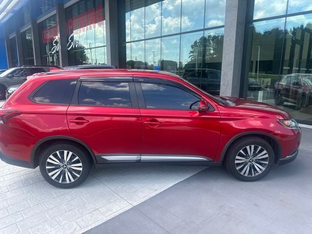 2020 Mitsubishi Outlander SE
