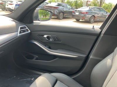 2025 BMW 3 Series 330i xDrive