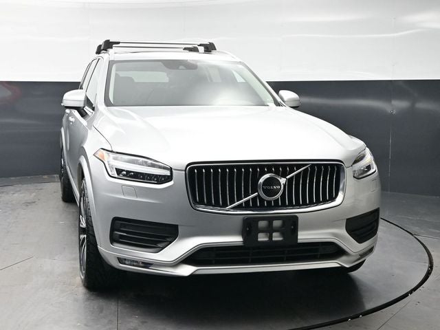 2022 Volvo XC90 T6 Momentum
