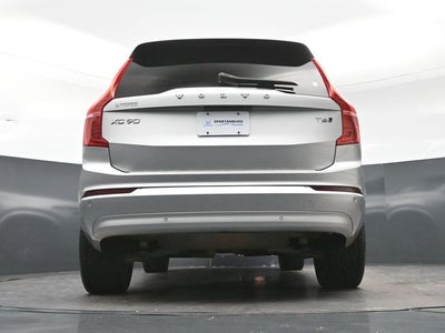 2022 Volvo XC90 T6 Momentum