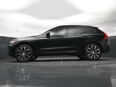 2023 Volvo XC60 B5 Plus Dark Theme