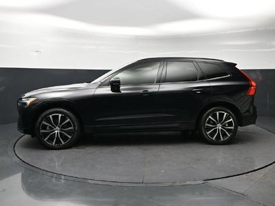 2023 Volvo XC60 B5 Plus Dark Theme