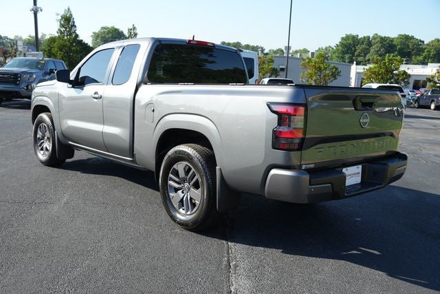 2025 Nissan Frontier SV