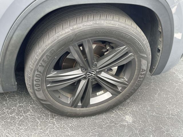 2022 Volkswagen Atlas Cross Sport 3.6L V6 SEL R-Line