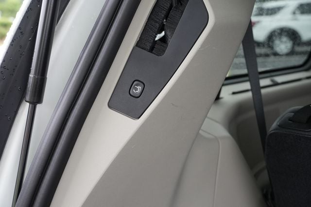 2016 Chrysler Town & Country Touring-L