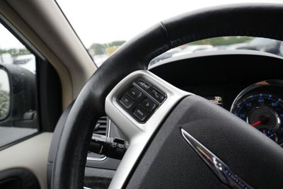 2016 Chrysler Town & Country Touring-L