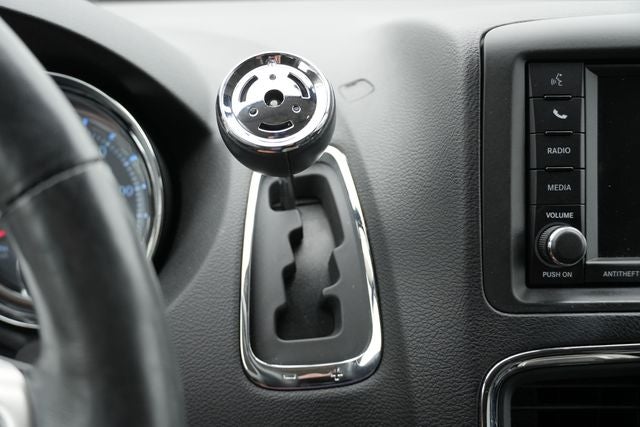 2016 Chrysler Town & Country Touring-L
