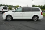 2016 Chrysler Town & Country Touring-L