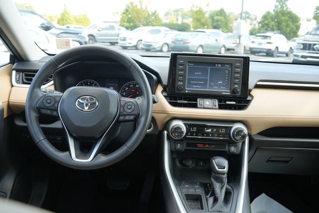 2020 Toyota RAV4 XLE Premium