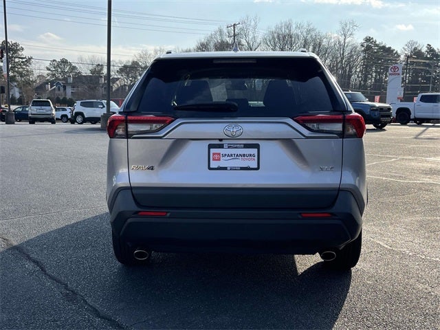 2024 Toyota RAV4 XLE