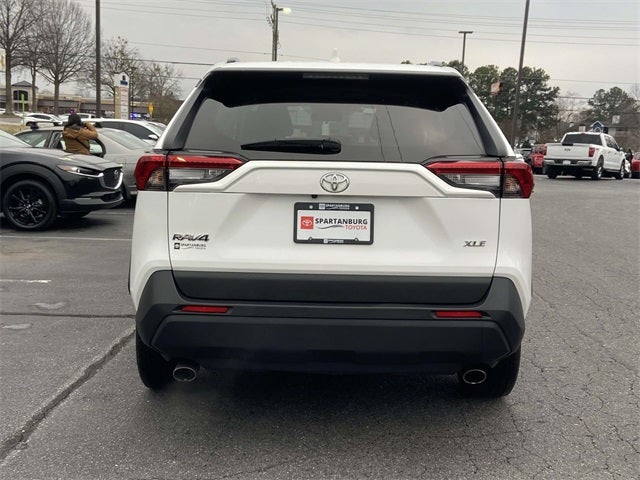 2024 Toyota RAV4 XLE