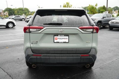 2022 Toyota RAV4 XLE