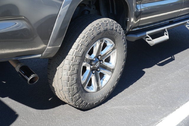 2016 Toyota Tacoma Limited V6