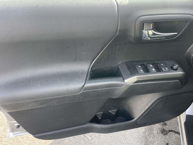 2022 Toyota Tacoma TRD Off-Road V6